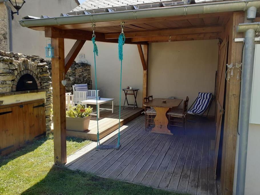 La Au Fond Du Jardin Holiday home